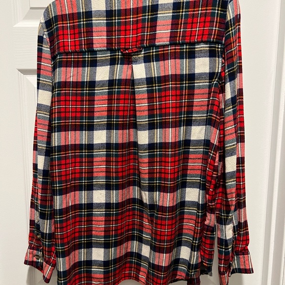 American Eagle flannel button down shirt. Size L - Picture 2 of 3